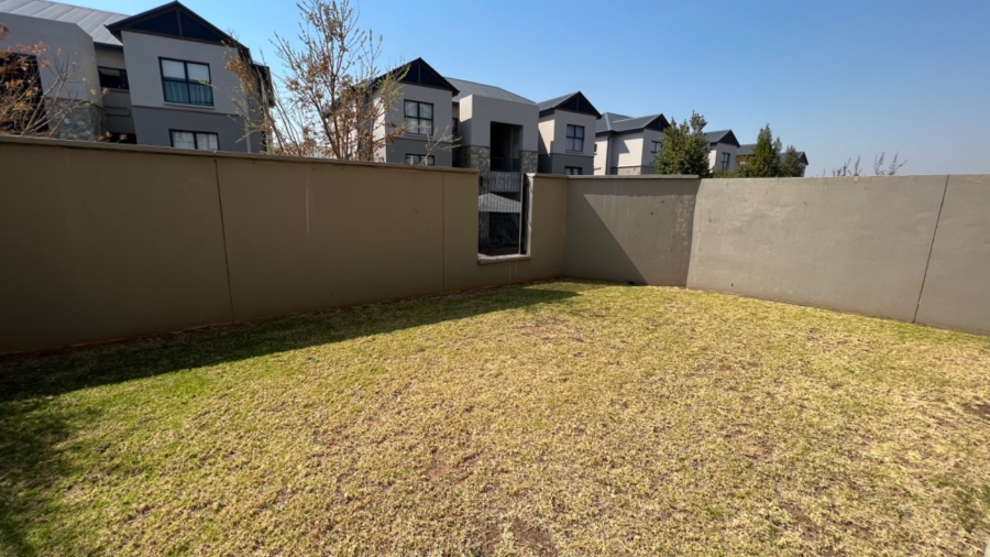 To Let 3 Bedroom Property for Rent in Waterfall Gauteng