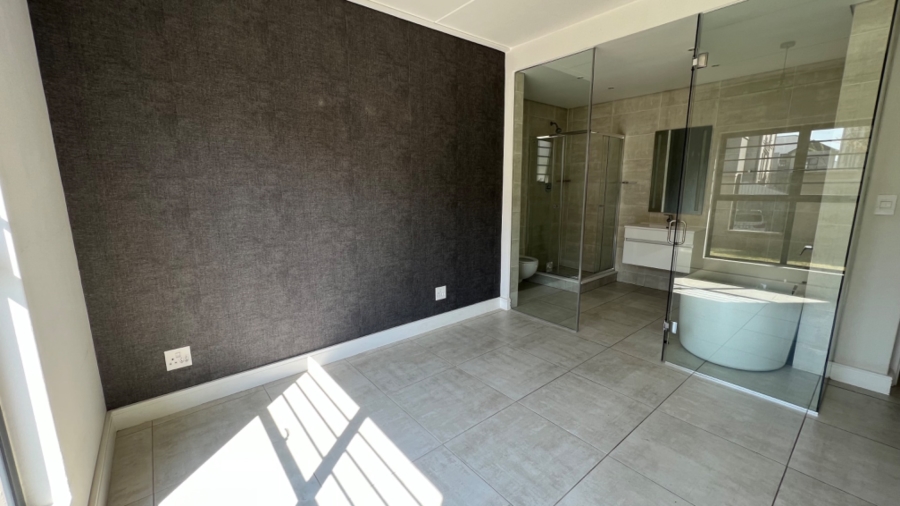 To Let 3 Bedroom Property for Rent in Waterfall Gauteng