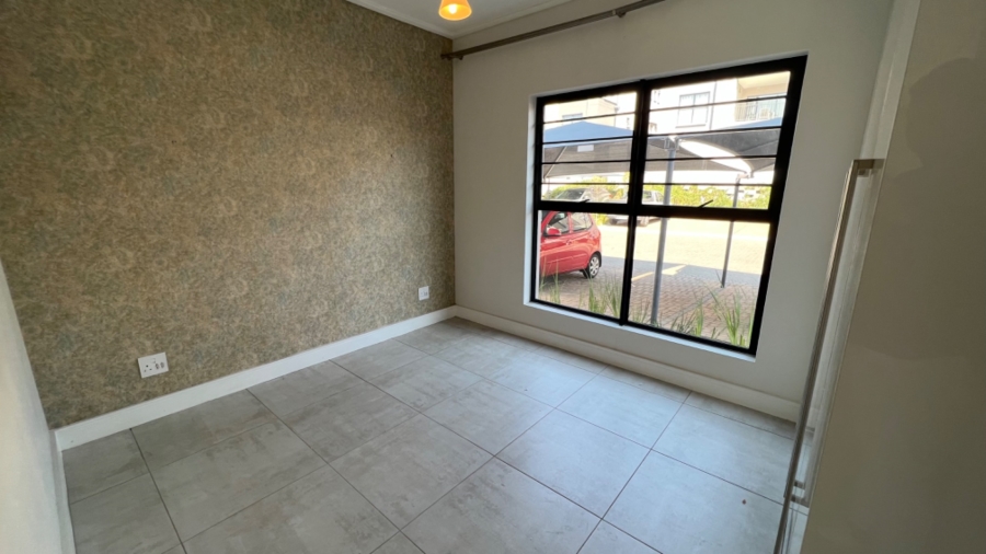 To Let 3 Bedroom Property for Rent in Waterfall Gauteng