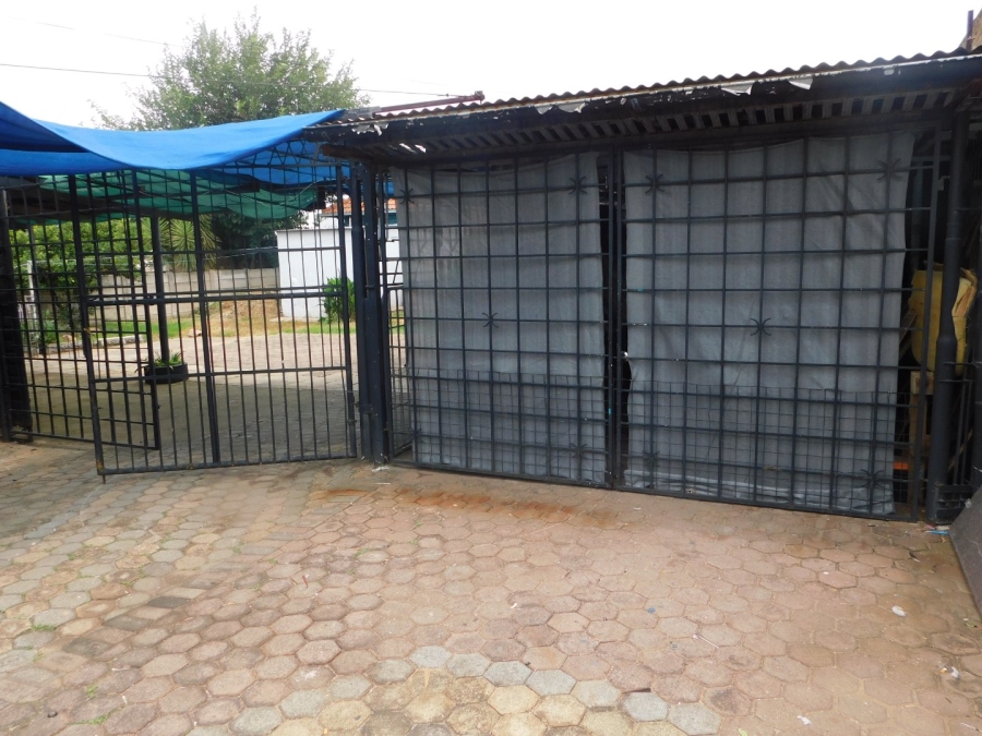 To Let 4 Bedroom Property for Rent in Krugersdorp West Gauteng