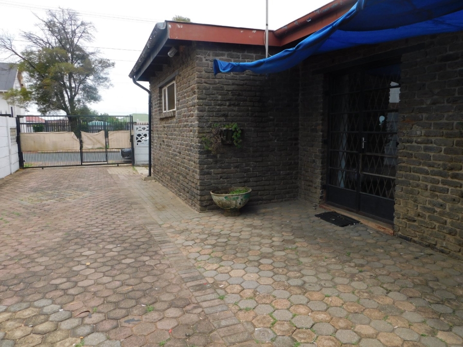 To Let 4 Bedroom Property for Rent in Krugersdorp West Gauteng