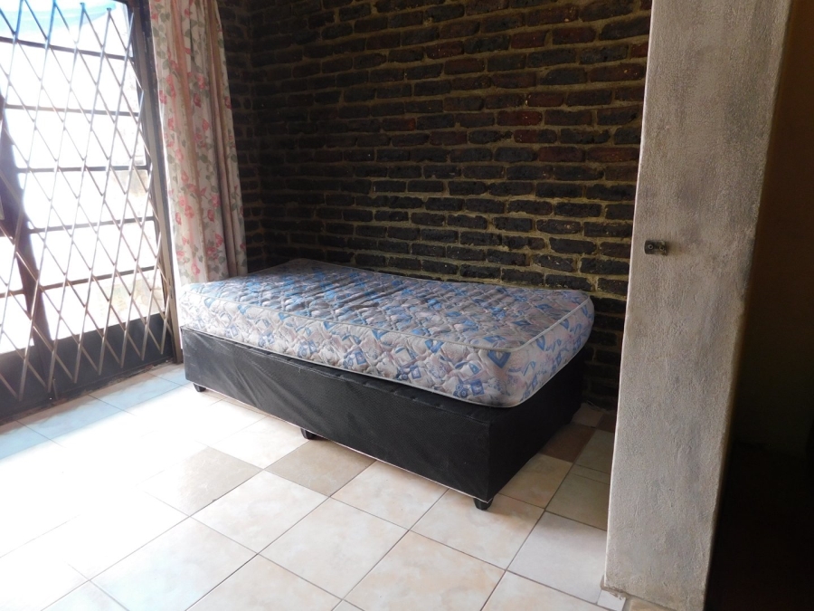 To Let 4 Bedroom Property for Rent in Krugersdorp West Gauteng