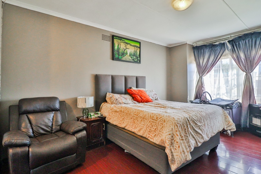 3 Bedroom Property for Sale in Simmerfield Gauteng