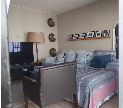 2 Bedroom Property for Sale in Farrar Park Gauteng