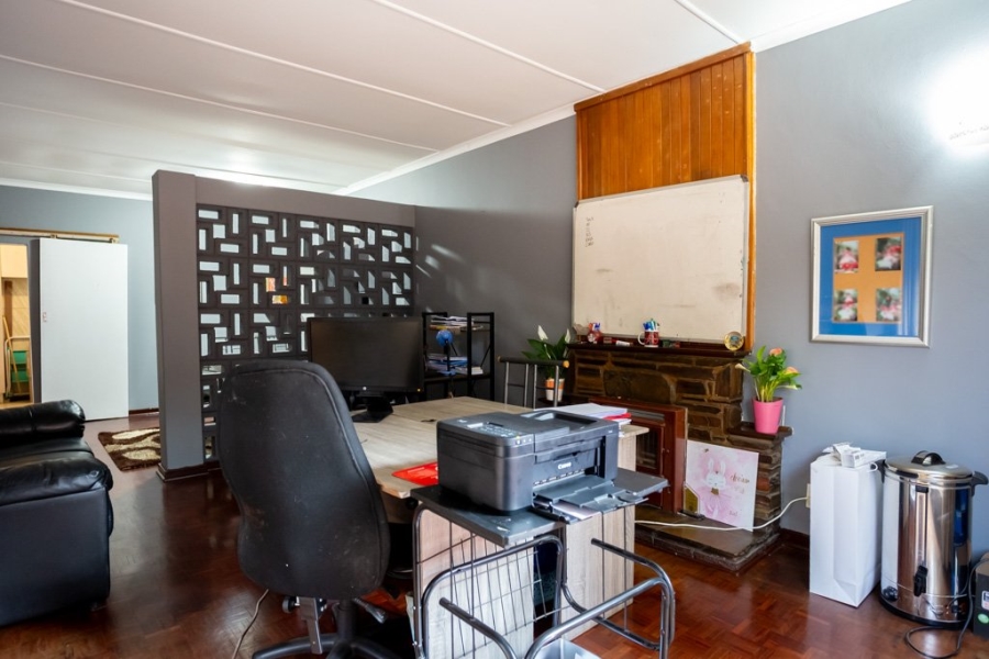 4 Bedroom Property for Sale in Ravensklip Gauteng