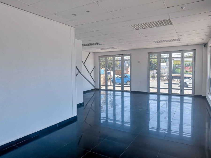 To Let commercial Property for Rent in Robindale Gauteng