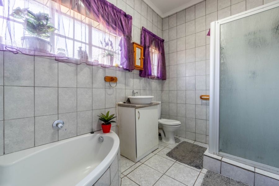 3 Bedroom Property for Sale in Comet Gauteng