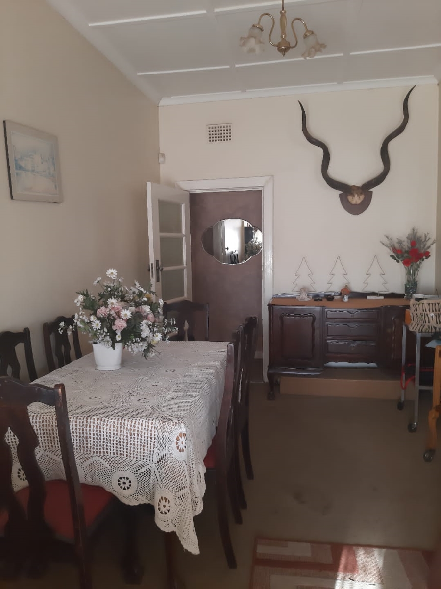 5 Bedroom Property for Sale in Orange Grove Gauteng