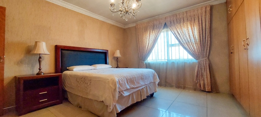 4 Bedroom Property for Sale in Lenasia Ext 6 Gauteng