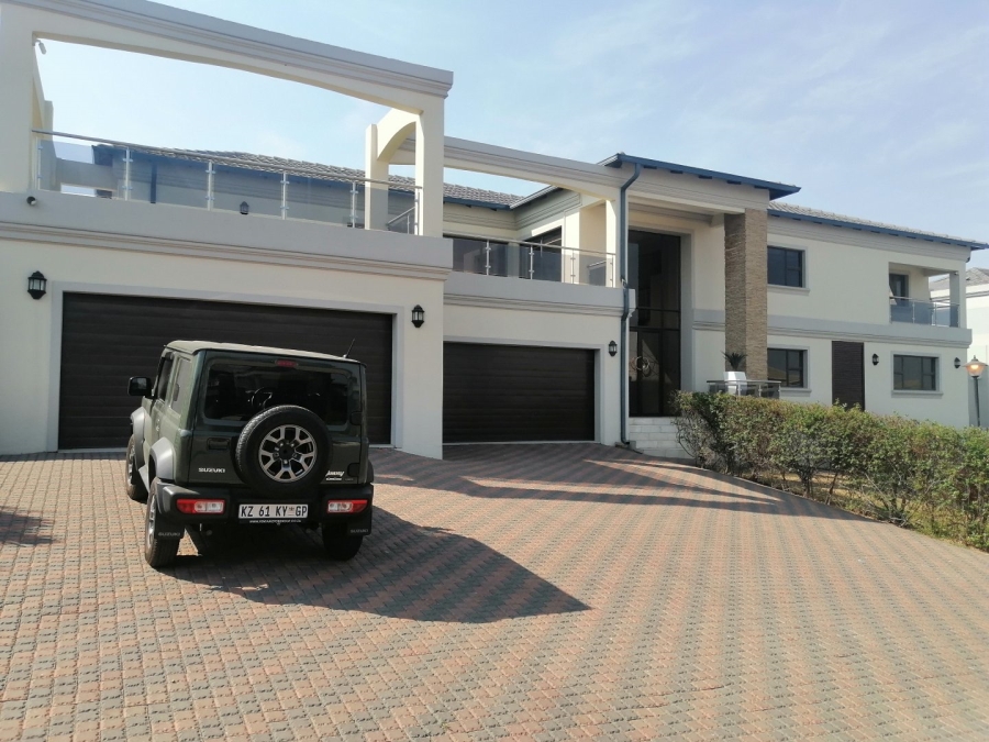 6 Bedroom Property for Sale in Blue Valley Golf Estate Gauteng