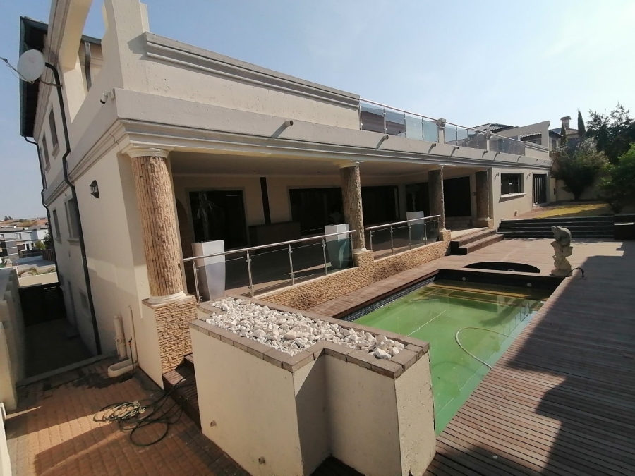 6 Bedroom Property for Sale in Blue Valley Golf Estate Gauteng