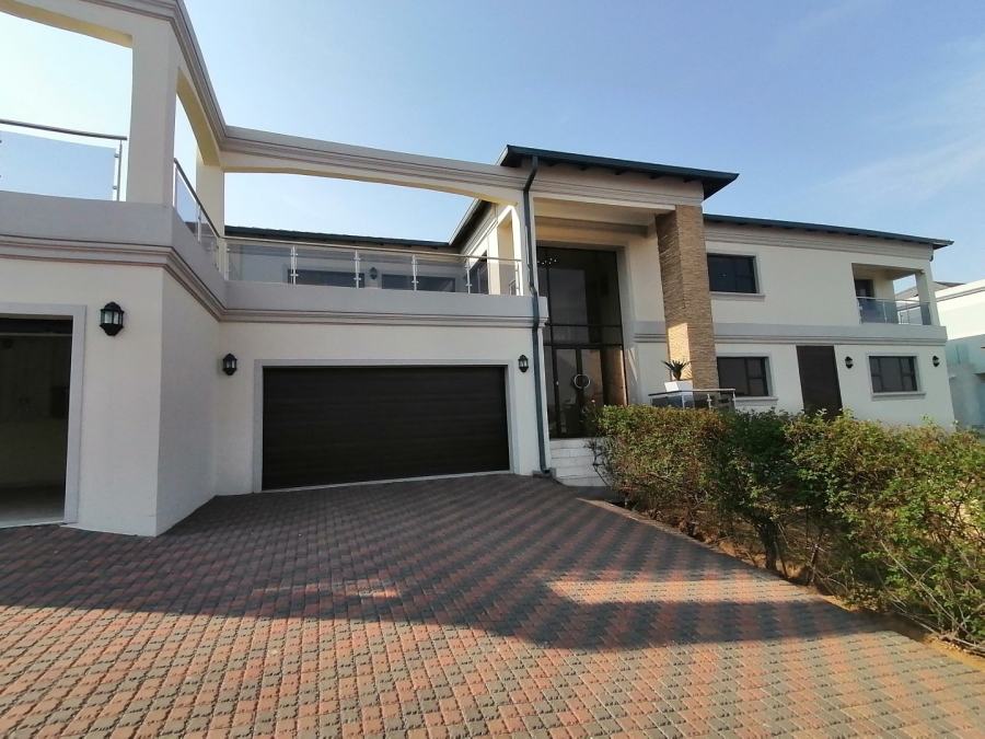 6 Bedroom Property for Sale in Blue Valley Golf Estate Gauteng