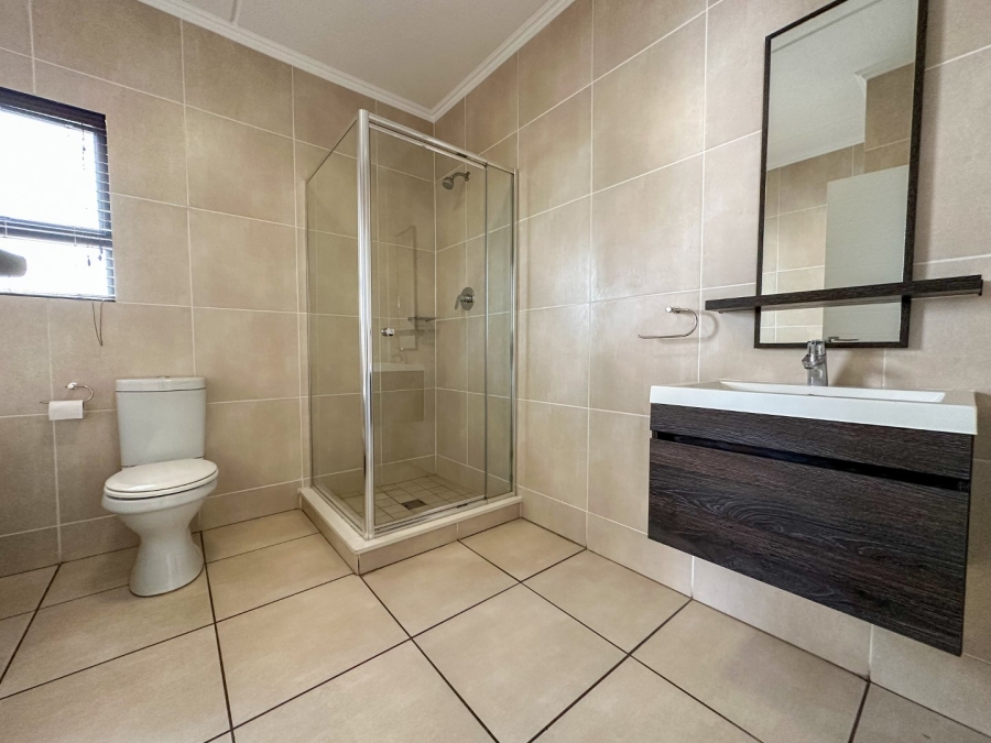 2 Bedroom Property for Sale in Greenstone Hill Gauteng