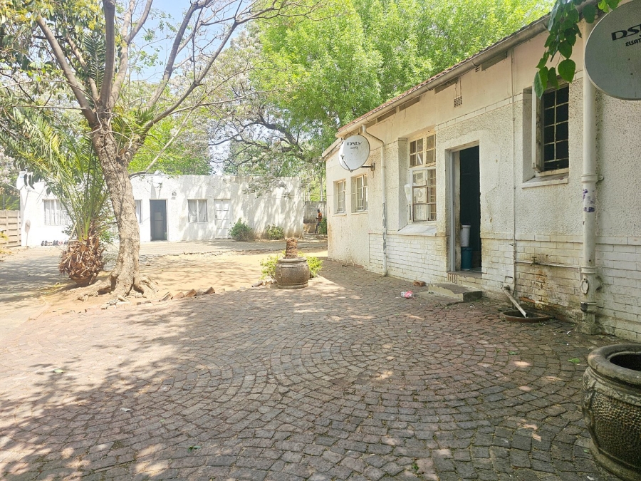 18 Bedroom Property for Sale in Parkhill Gardens Gauteng