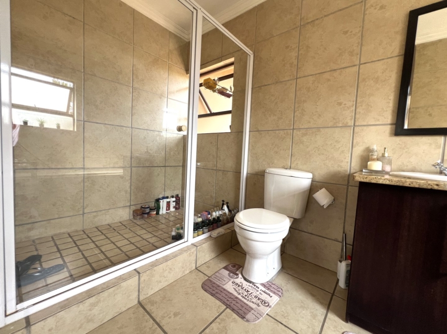 To Let 3 Bedroom Property for Rent in Fourways Gauteng