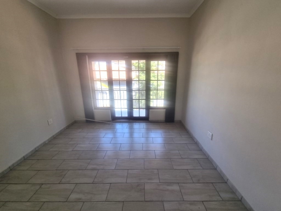 To Let 3 Bedroom Property for Rent in Broadacres Gauteng