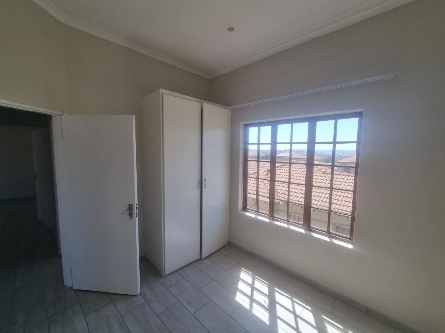 To Let 3 Bedroom Property for Rent in Broadacres Gauteng