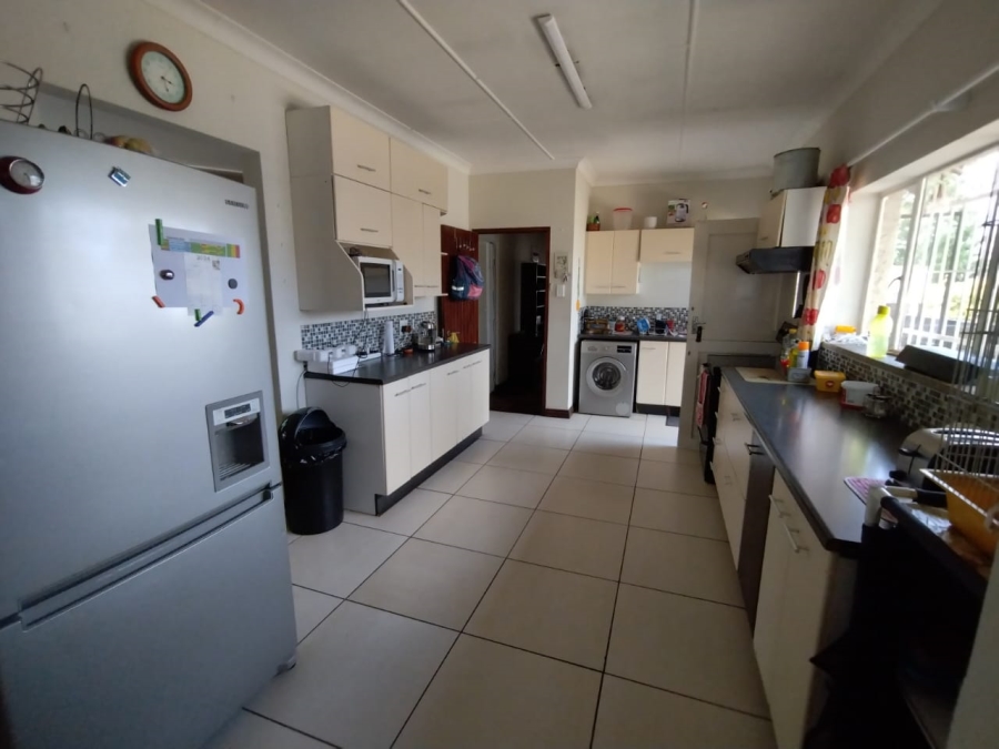 To Let 3 Bedroom Property for Rent in Edenvale Central Gauteng