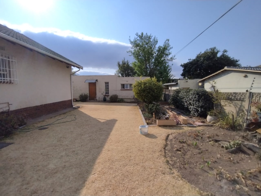 To Let 3 Bedroom Property for Rent in Edenvale Central Gauteng