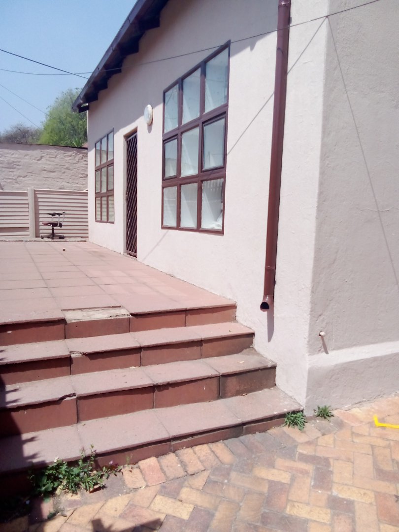 7 Bedroom Property for Sale in Westdene Gauteng