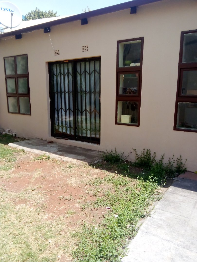 7 Bedroom Property for Sale in Westdene Gauteng