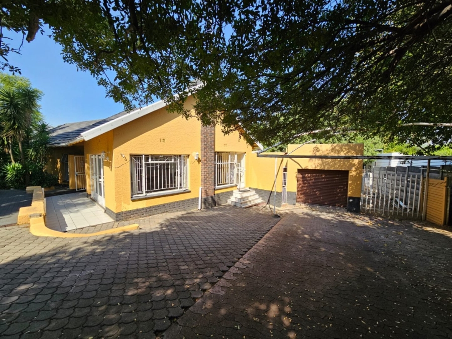 3 Bedroom Property for Sale in Hazeldene Gauteng