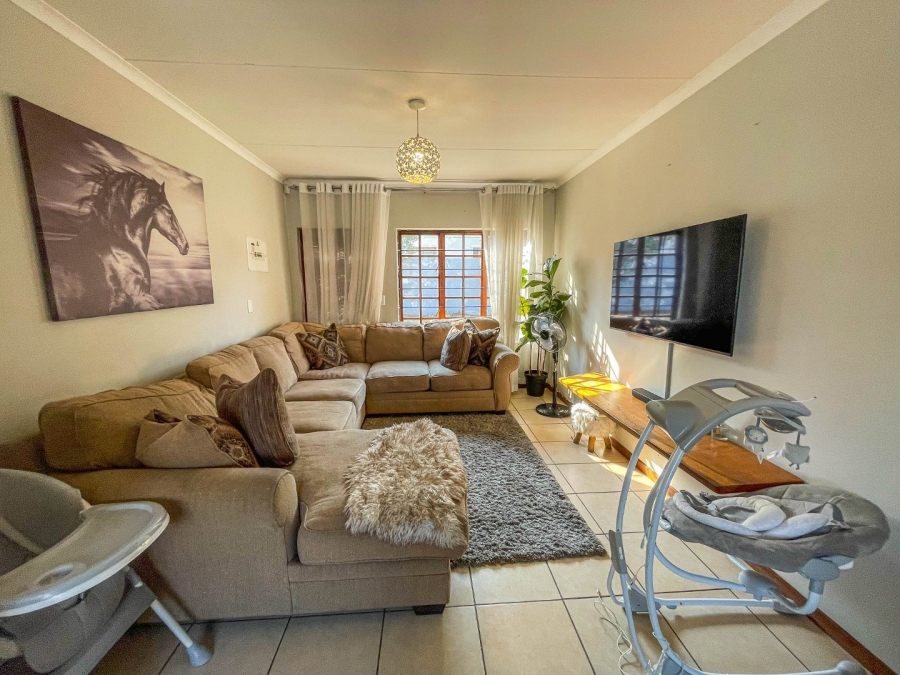 3 Bedroom Property for Sale in Blue Hills Gauteng