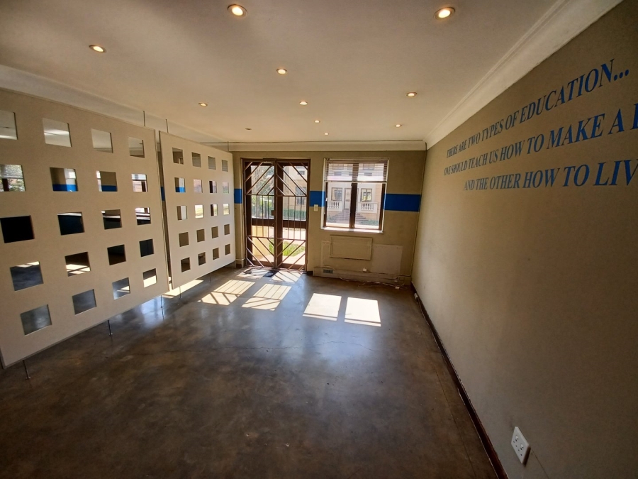 To Let commercial Property for Rent in Strathavon Gauteng