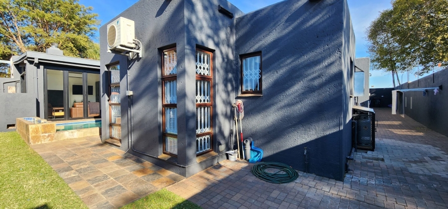 4 Bedroom Property for Sale in Erasmuskloof Gauteng