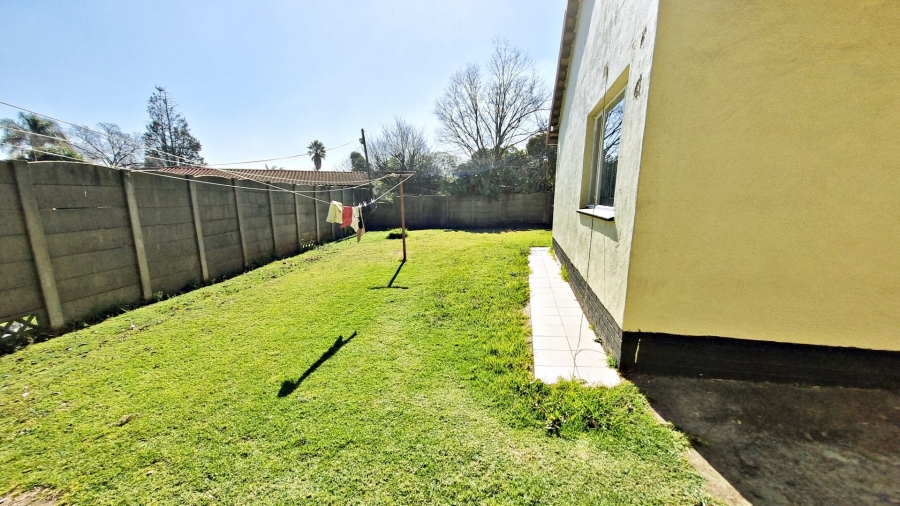 3 Bedroom Property for Sale in Rhodesfield Gauteng