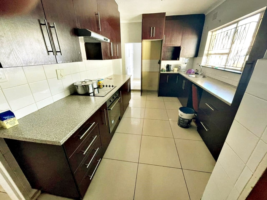 3 Bedroom Property for Sale in Rhodesfield Gauteng