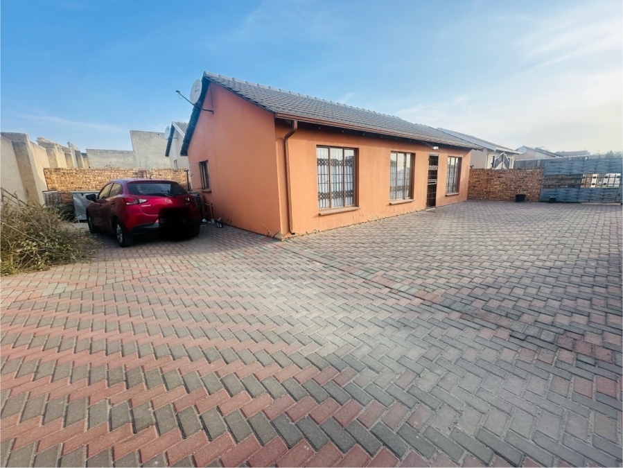 3 Bedroom Property for Sale in Cosmo City Gauteng