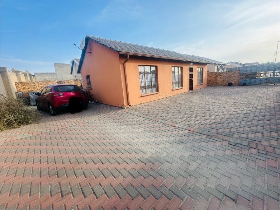 3 Bedroom Property for Sale in Cosmo City Gauteng