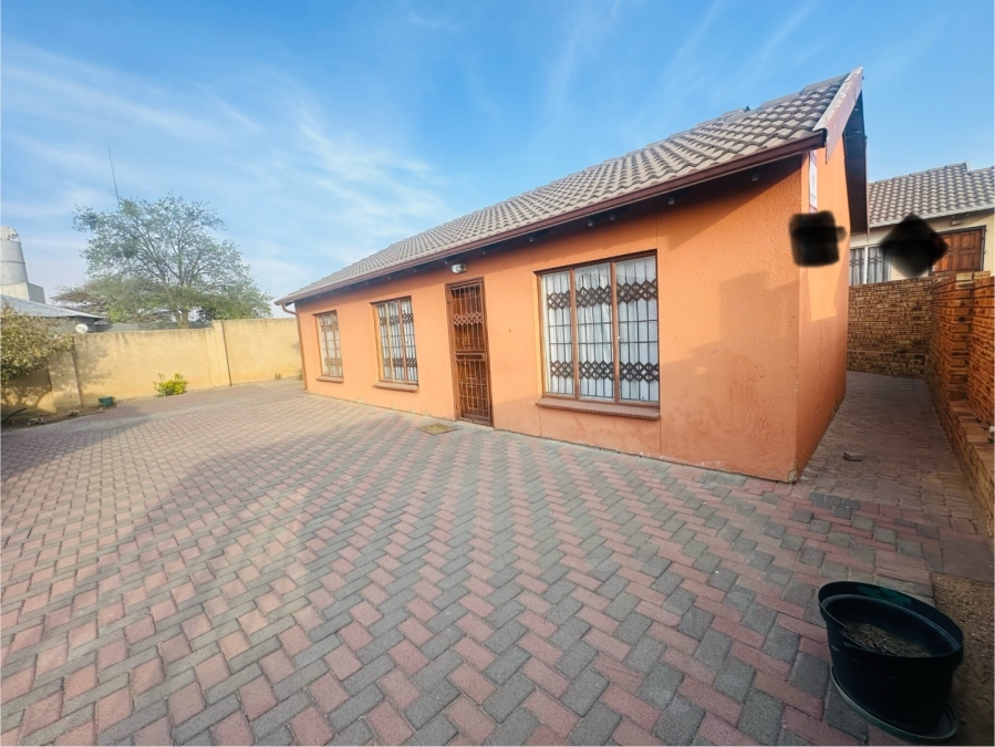 3 Bedroom Property for Sale in Cosmo City Gauteng