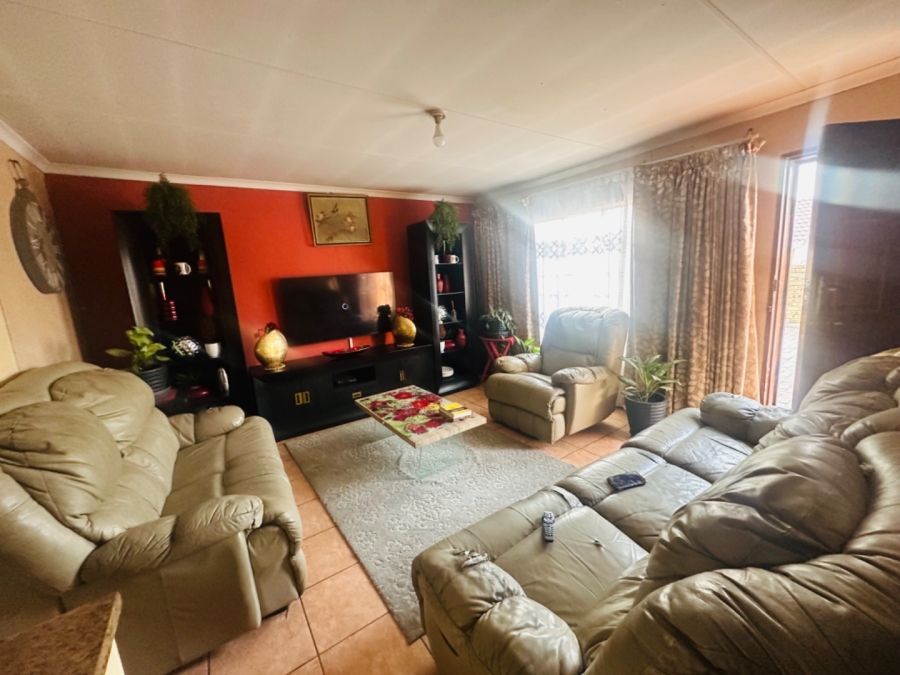 3 Bedroom Property for Sale in Cosmo City Gauteng