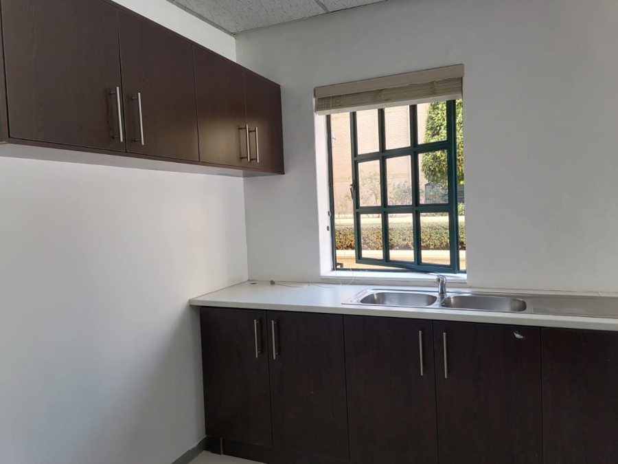 To Let commercial Property for Rent in Sunninghill Gauteng