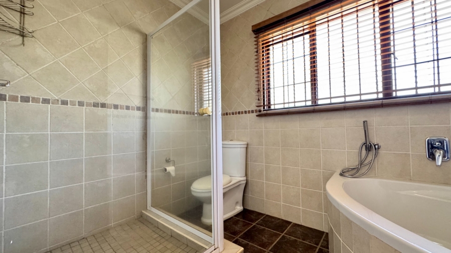 3 Bedroom Property for Sale in Pierre Van Ryneveld Gauteng