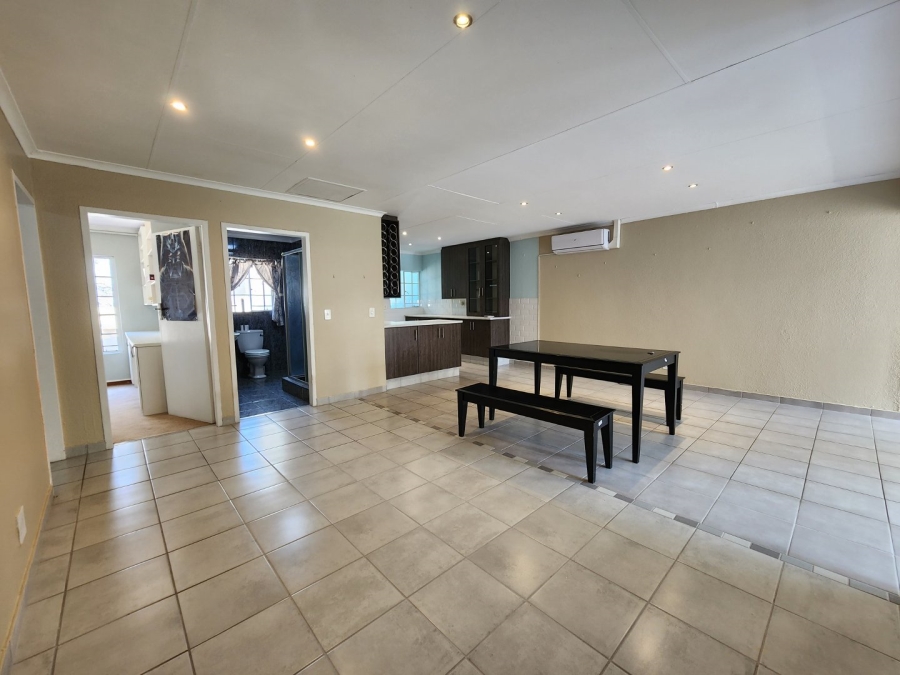 4 Bedroom Property for Sale in Marais Steyn Park Gauteng