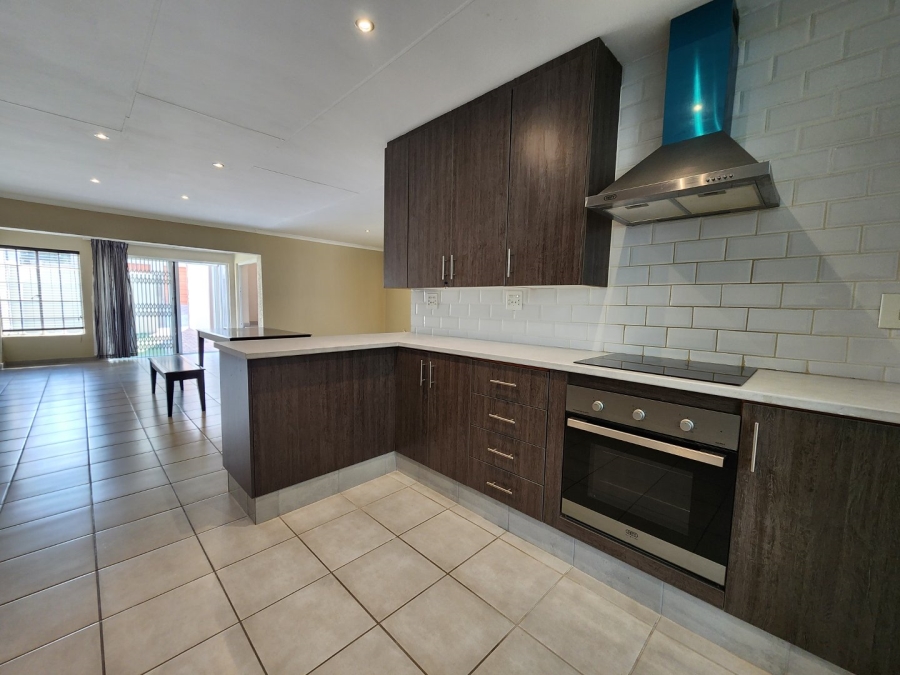 4 Bedroom Property for Sale in Marais Steyn Park Gauteng