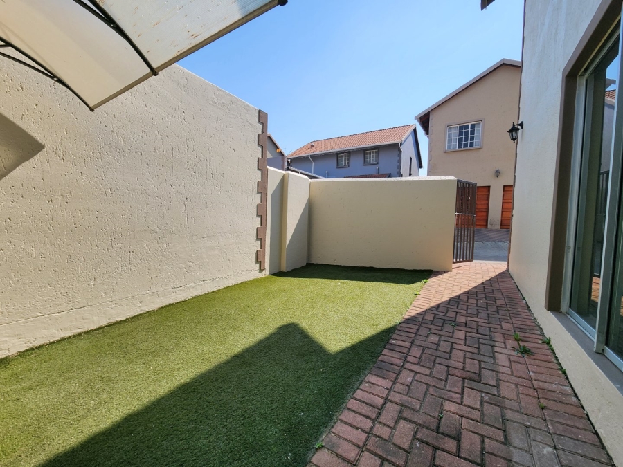 4 Bedroom Property for Sale in Marais Steyn Park Gauteng