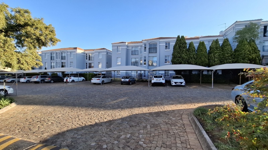 To Let 2 Bedroom Property for Rent in Northcliff Gauteng