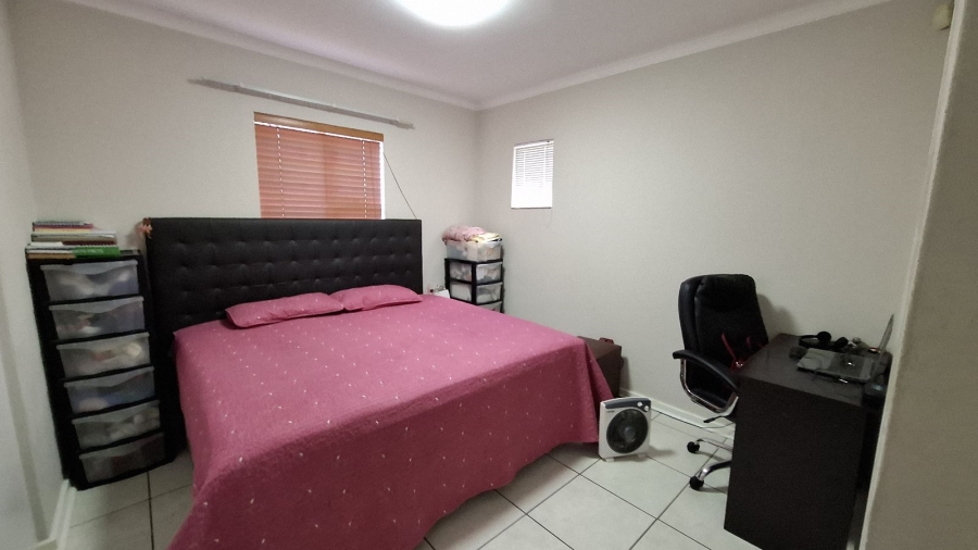 To Let 2 Bedroom Property for Rent in Northcliff Gauteng