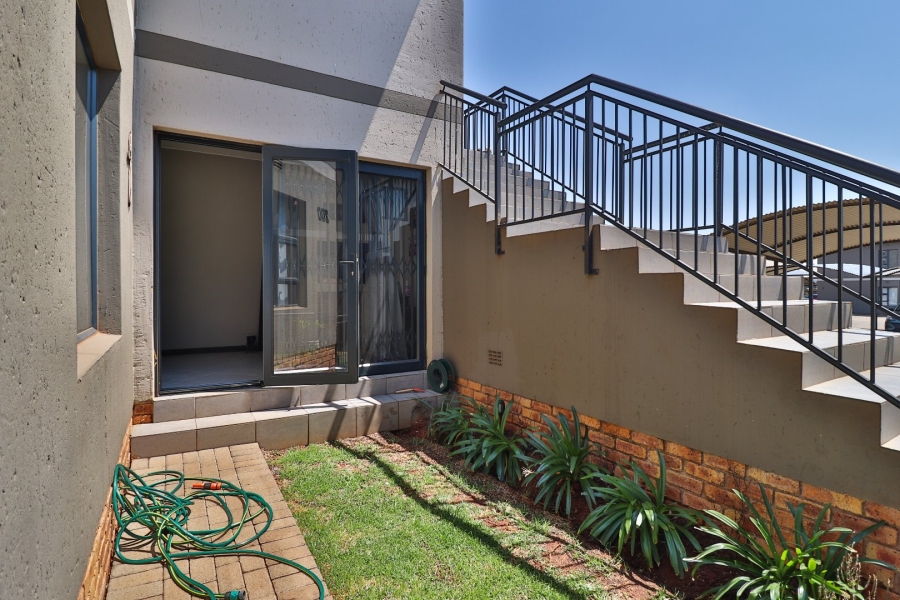 2 Bedroom Property for Sale in Norton Home Estate AH Gauteng