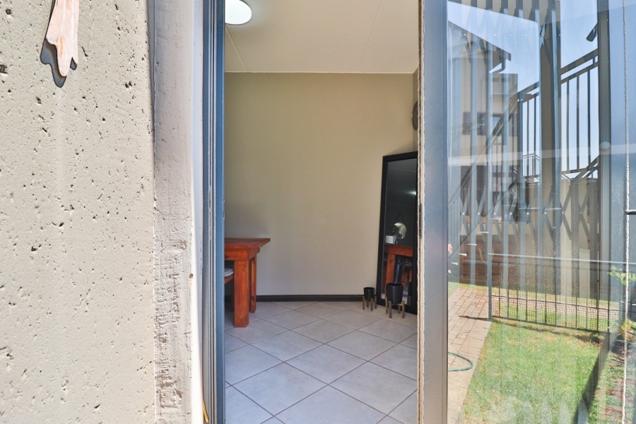 2 Bedroom Property for Sale in Norton Home Estate AH Gauteng