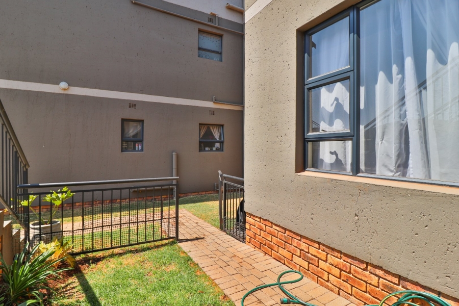 2 Bedroom Property for Sale in Norton Home Estate AH Gauteng