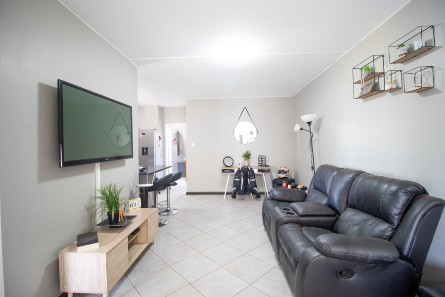 2 Bedroom Property for Sale in Norton Home Estate AH Gauteng