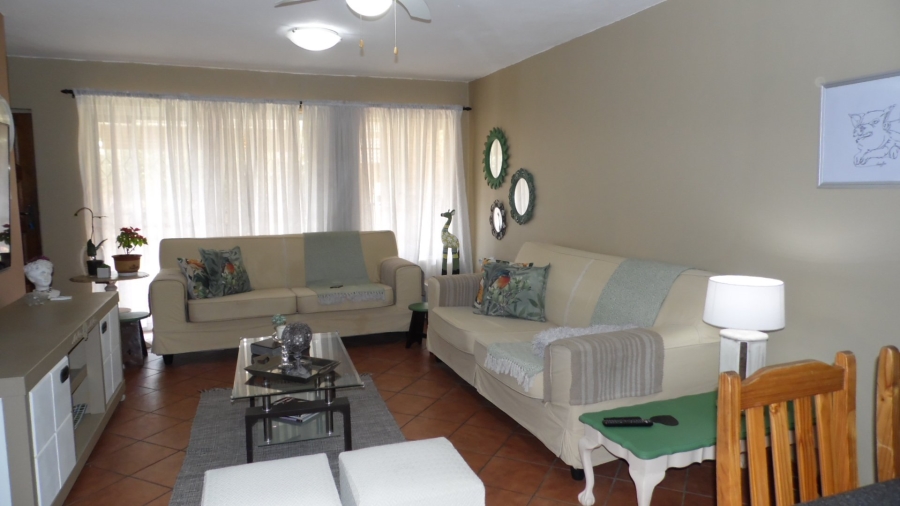 2 Bedroom Property for Sale in Thatchfield Estate Gauteng