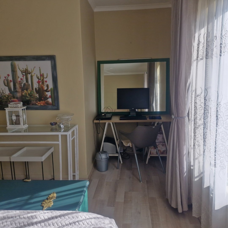 2 Bedroom Property for Sale in Thatchfield Estate Gauteng