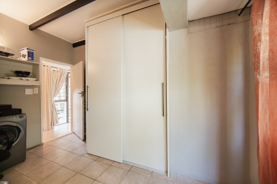 4 Bedroom Property for Sale in Faerie Glen Gauteng