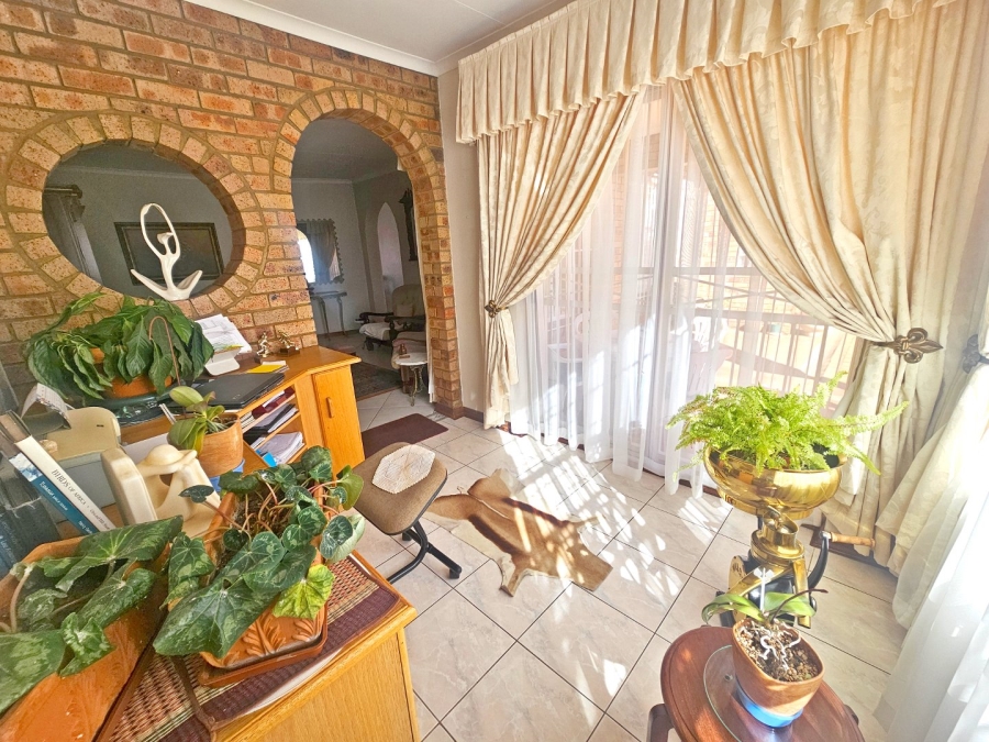 2 Bedroom Property for Sale in Parkrand Gauteng